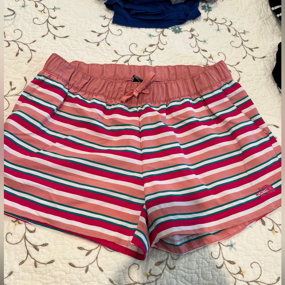 Ladies North Face stripe shorts